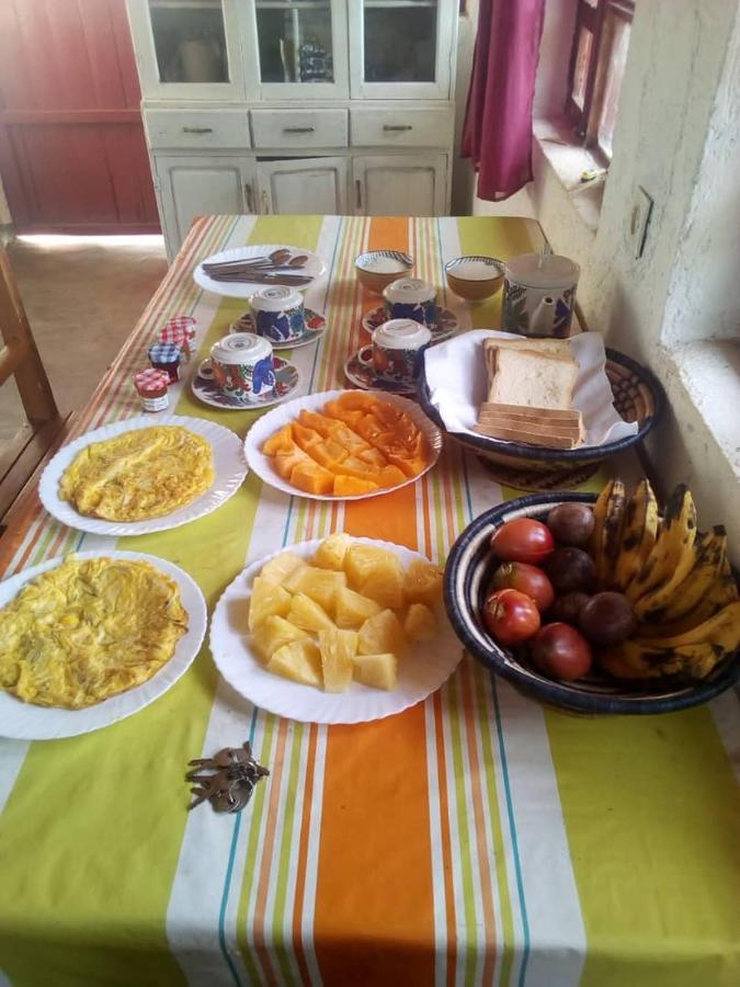 فندق Nena House Rusatira المظهر الخارجي الصورة